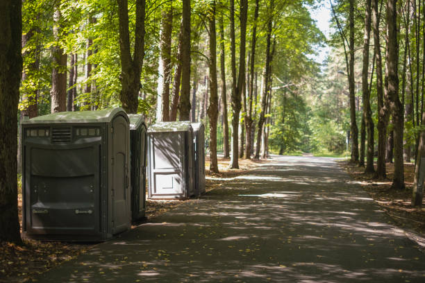Best Porta potty delivery and setup  in Clarendon Hls, IL